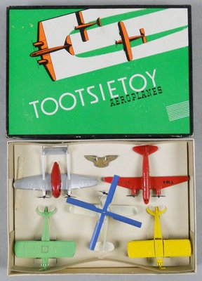 Tootsietoy Aeroplanes set #6150 from Gift Box release.jpg