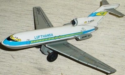 Takatoku 727 Lufthansa.JPG