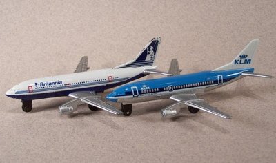 SB-40 737-300 Brittania, KLM loose.jpg