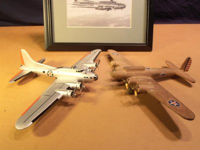 MAC ltle b-17.JPG