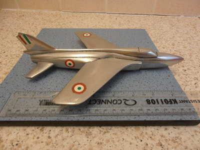 METAL MODEL AIRCRAFT.JPG