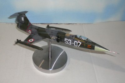 F-104.jpg